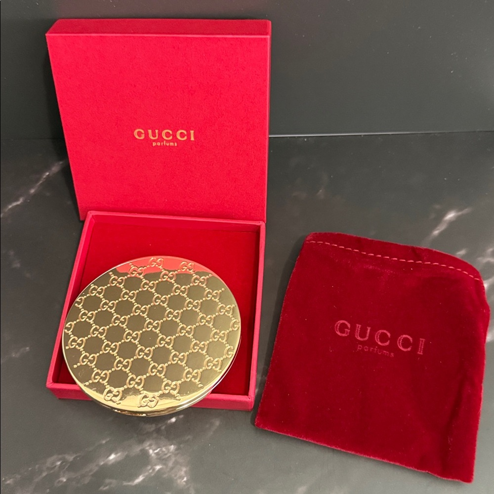 Dior GG logo Gold Compact Mirror - Picture 8 of 8